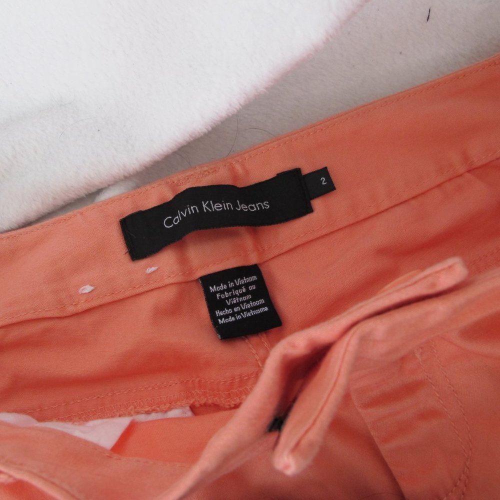 Calvin Klein Ankle Pants - Size 2